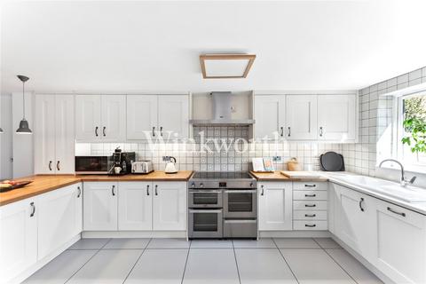5 bedroom semi-detached house for sale, Westminster Drive, London, N13