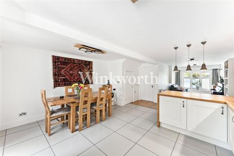 5 bedroom semi-detached house for sale, Westminster Drive, London, N13