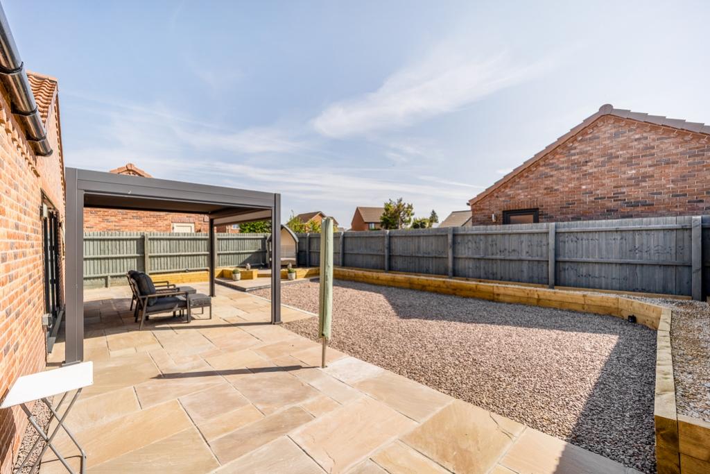 6 Spinney Close (Holbeach)-12