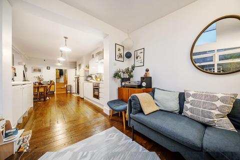 2 bedroom flat for sale, Railton Road, London, SE24