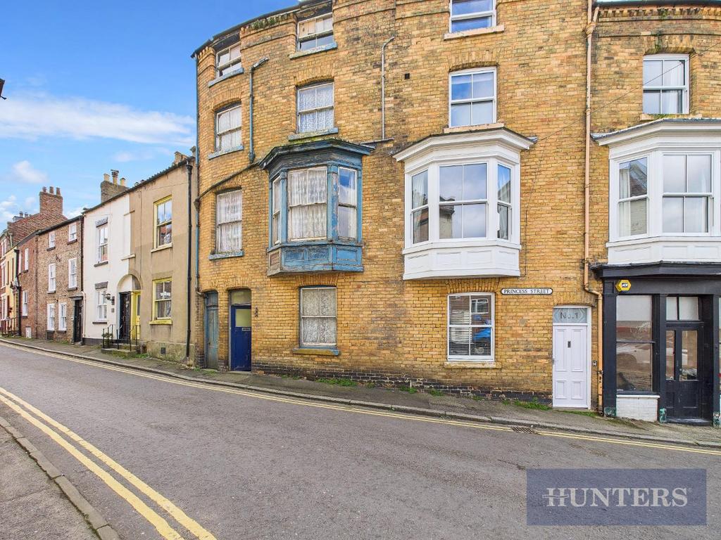 CAM05316 G0-PR0051-STILL023.jpg