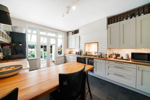 2 Wrights Road, London, SE25 6RY
