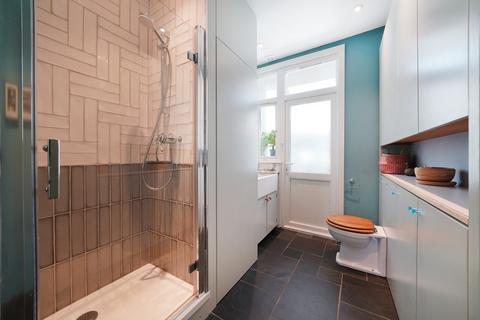 2 Wrights Road, London, SE25 6RY