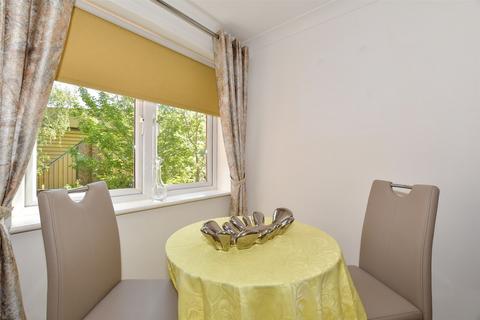1 bedroom apartment for sale, Kings Road, Horsham, West Sussex