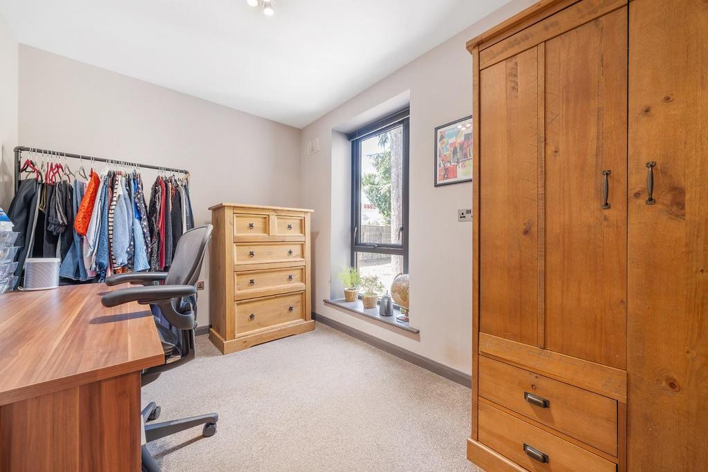 Bedroom 2.jpg