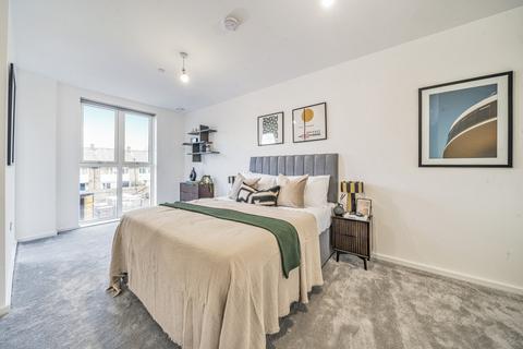1 bedroom apartment to rent, 4 Headlam Avenue, Clapham SW4