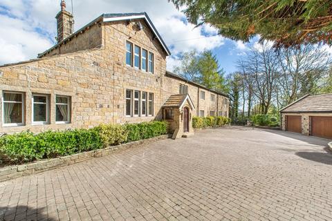 6 bedroom detached house for sale, Moor Grange Farm, Scotland Lane, Horsforth