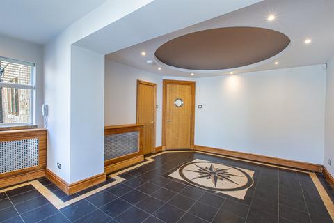 6 bedroom detached house for sale, Moor Grange Farm, Scotland Lane, Horsforth