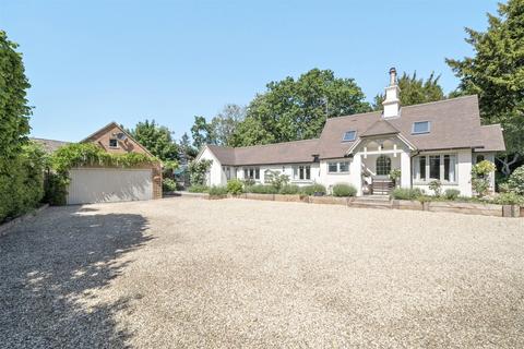 3 bedroom bungalow for sale, Potley Hill Road, Hampshire GU46