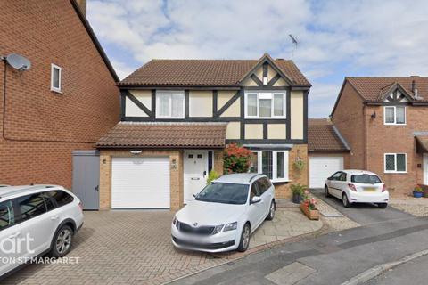8 Godwin Road, Lower Stratton, Swindon, SN3 4XN