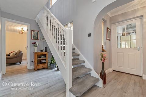 6 bedroom detached house for sale, Balmoral Close, Flitwick