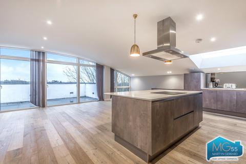 undefined, Woodside Park Road, North Finchley, London, N12
