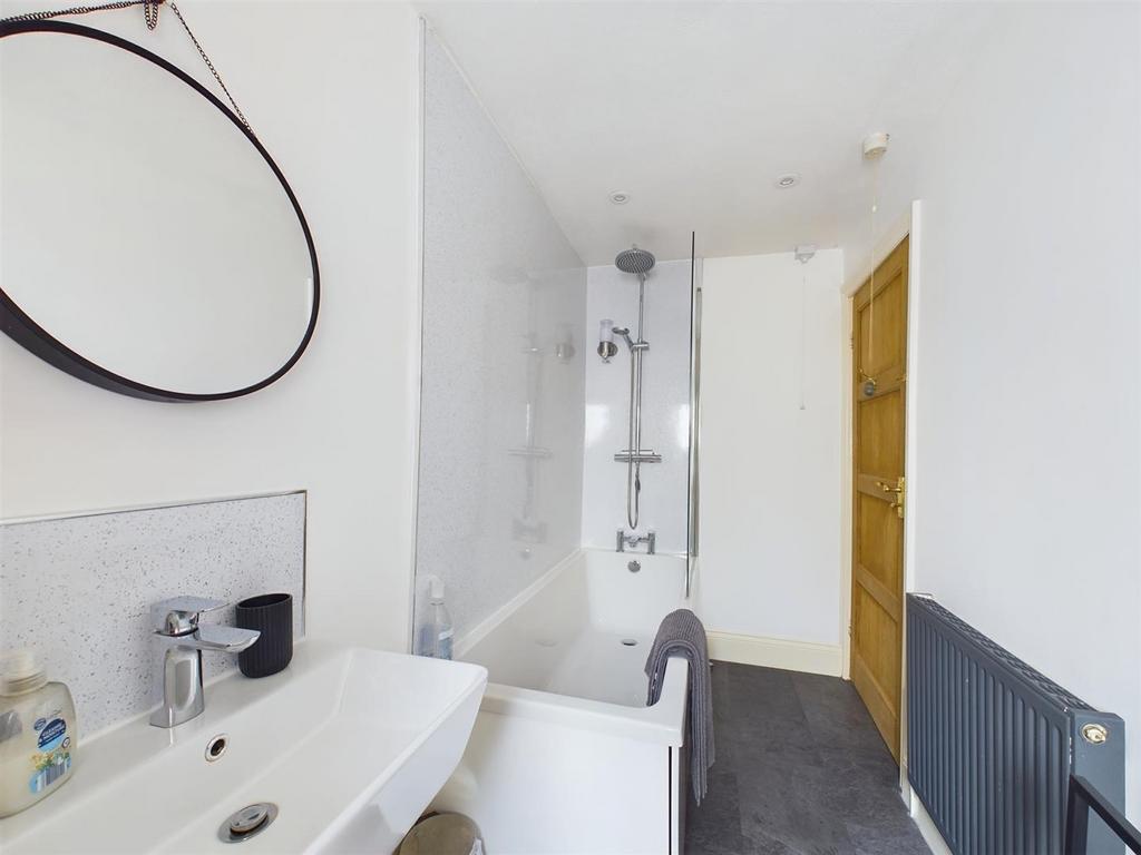 Bath1.jpg
