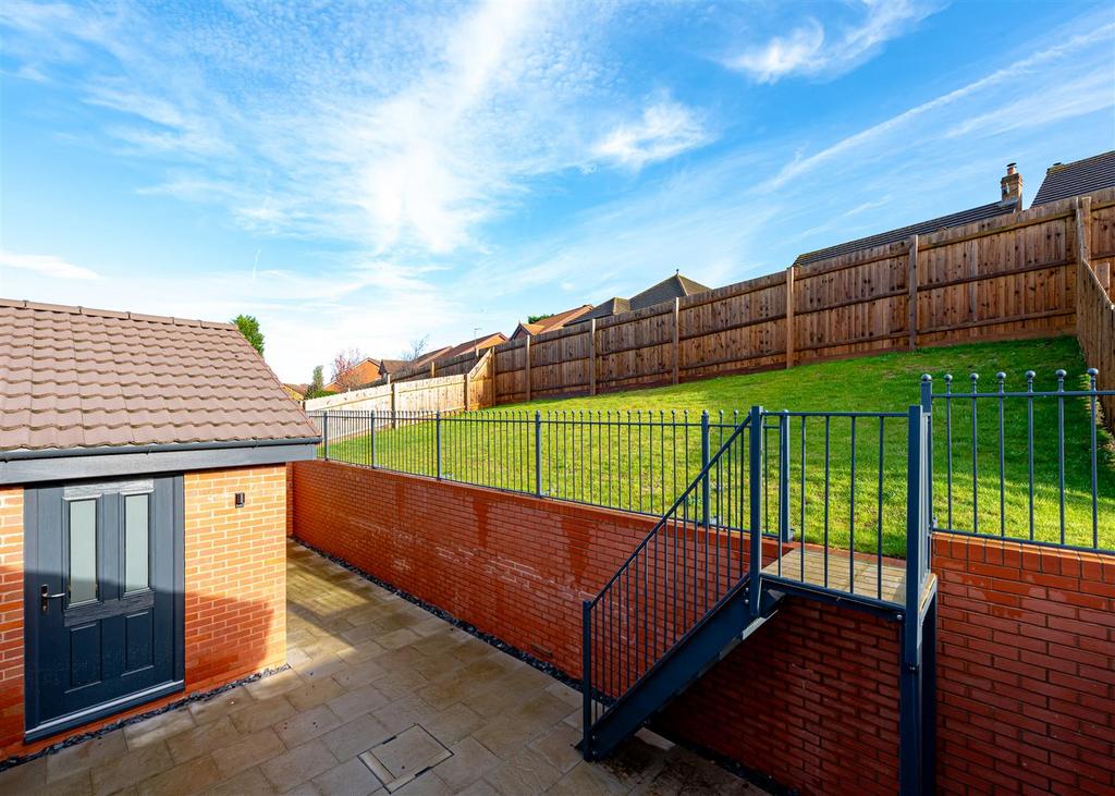 Plot 2, Auckland Road-External 3.jpg