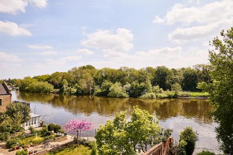 6 bedroom detached house for sale, Thames Street, Sunbury-On-Thames, TW16