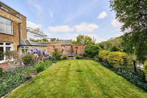 6 bedroom detached house for sale, Thames Street, Sunbury-On-Thames, TW16