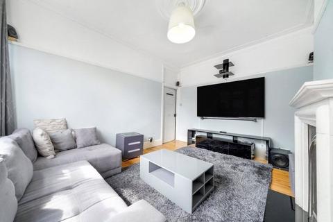59a Windmill Hill, Enfield, EN2 7AF