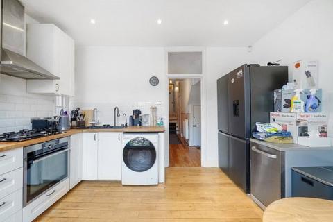 59a Windmill Hill, Enfield, EN2 7AF