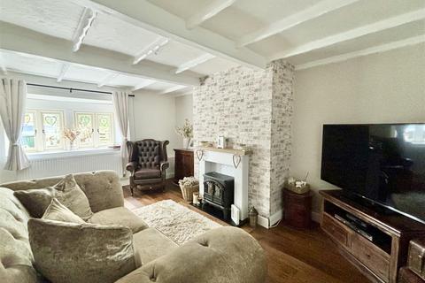 2 bedroom cottage for sale, Hill Top Road, Bradford BD13