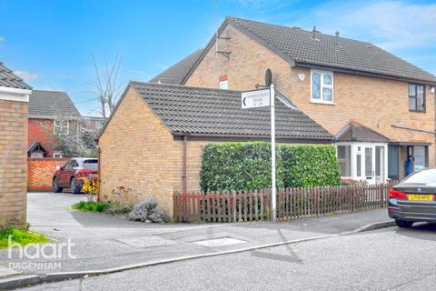 31 Webbscroft Road, Dagenham, RM10 7NL