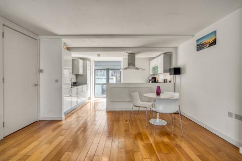 2 bedroom apartment for sale, Acton Street, London, WC1X