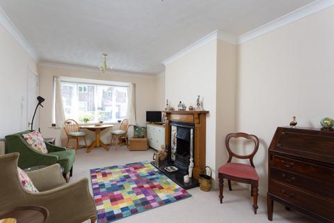 38 Moorfields, Raskelf, York, YO61 3UZ