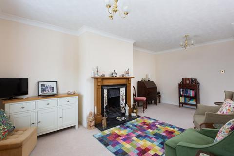 38 Moorfields, Raskelf, York, YO61 3UZ