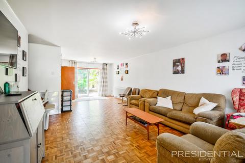 3 bedroom semi-detached house for sale, Buckhurst Hill IG9