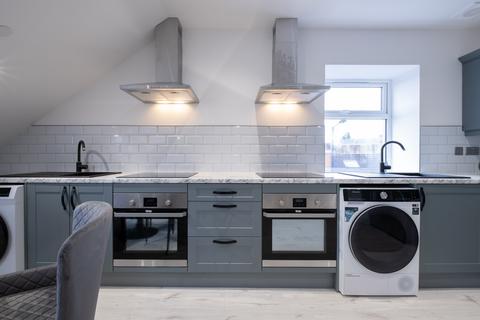 5 bedroom apartment to rent, at Liverpool, Flat 3, Aberdeen House, 1, De La Beche Street SA1