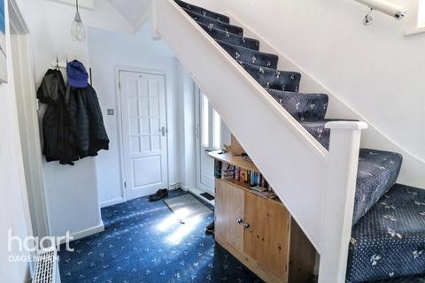 137 Armstead Walk, Dagenham, RM10 9PD