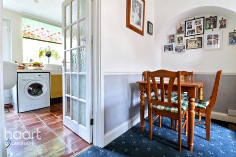 137 Armstead Walk, Dagenham, RM10 9PD