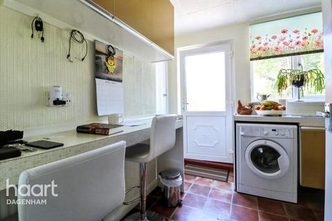 137 Armstead Walk, Dagenham, RM10 9PD