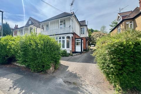 1 bedroom apartment for sale, York Road, Woking, Surrey, GU22