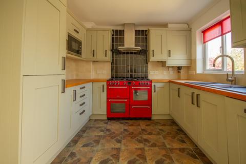 115 Manor View, Par, PL24 2EL