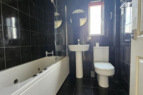 115 Manor View, Par, PL24 2EL