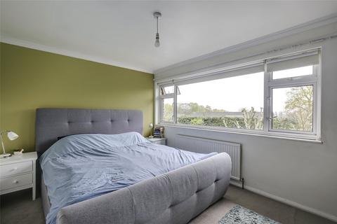 63 Central Way, Oxted, RH8 0LY
