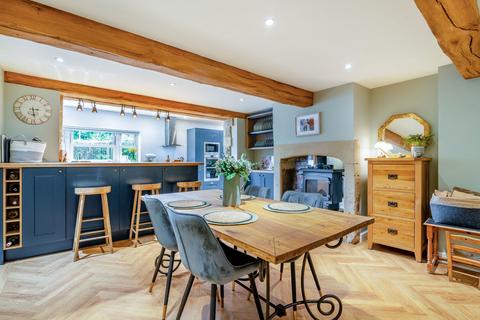 3 bedroom cottage for sale, Scarcroft, Wetherby Road, LS14