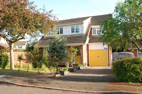 4 bedroom detached house for sale, Shelley Drive, Lutterworth LE17