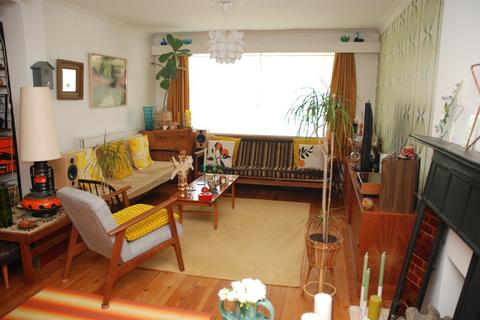 4 bedroom detached house for sale, Shelley Drive, Lutterworth LE17