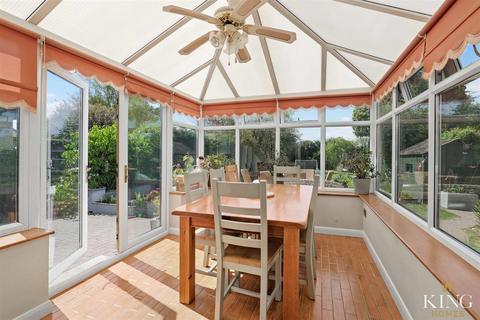 1340 Evesham Road, Astwood Bank, Redditch, B96 6BD