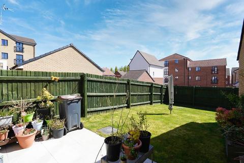 3 bedroom semi-detached house for sale, Waldrom Road, Gedling NG4