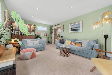 Bramblebank Glebe Road, Muthill, Crieff, PH5 2AX