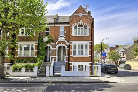 260 Wandsworth Bridge Road, London, SW6 2UA