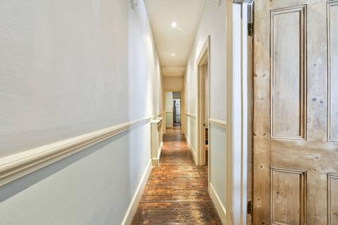 260 Wandsworth Bridge Road, London, SW6 2UA