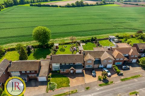 6 Broadfields, Goffs Oak, Waltham Cross, EN7 5JU