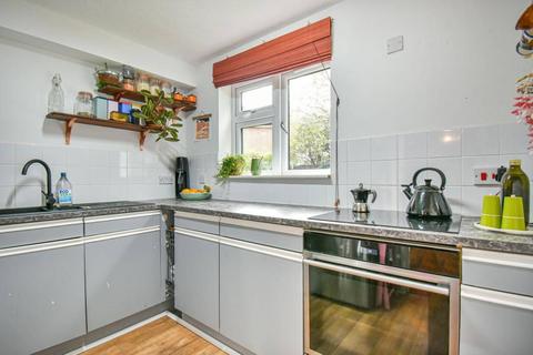 1 bedroom flat for sale, Silver Close, New Cross, London, SE14