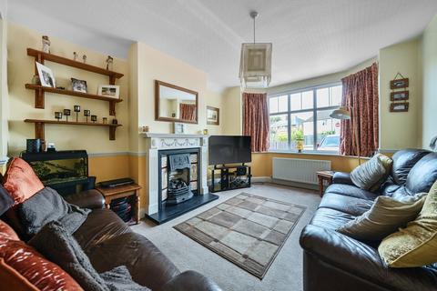 4 bedroom semi-detached house for sale, Worplesdon Road, Surrey GU2