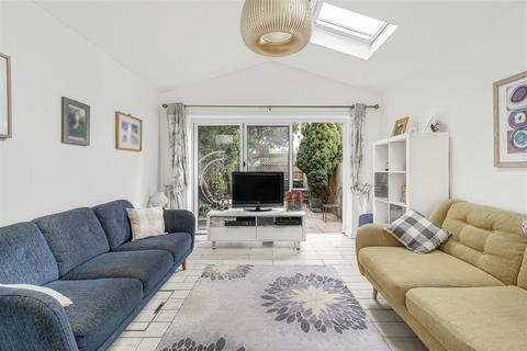 8 Marlowe Road, Cambridge, CB3 9JW