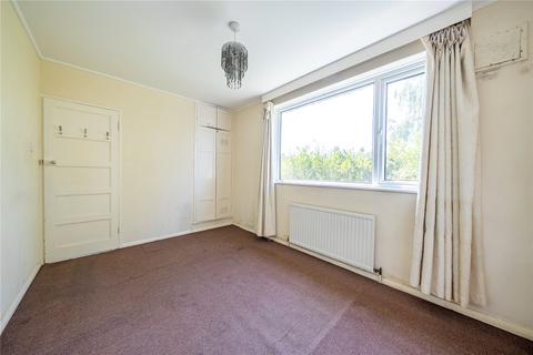 3 bedroom semi-detached house for sale, Deanswood Drive, Leeds, West Yorkshire