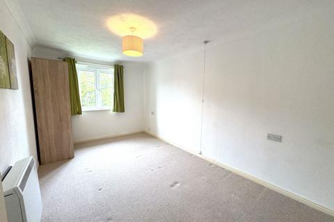 1 bedroom flat for sale, Madingley Court, Cambridge Road, Southport, PR9
